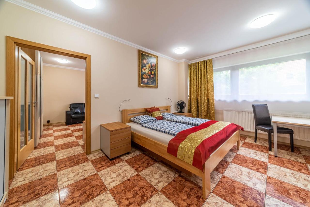 Apartman Blizko Centra Prahy Praga Zewnętrze zdjęcie