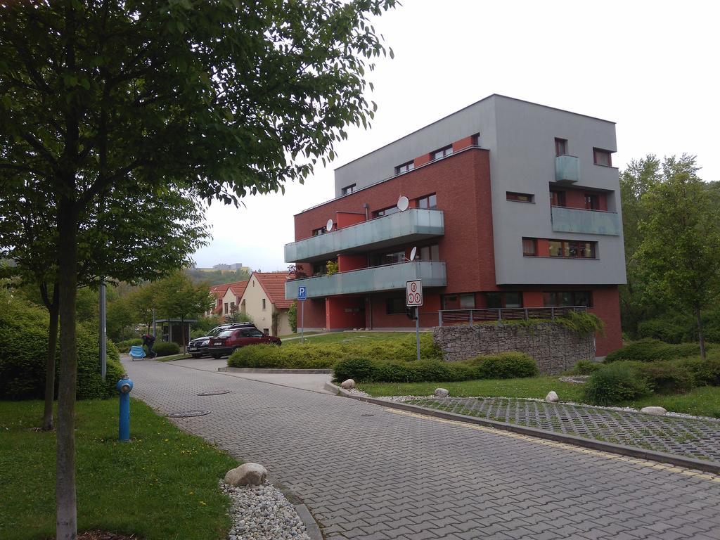 Apartman Blizko Centra Prahy Praga Zewnętrze zdjęcie